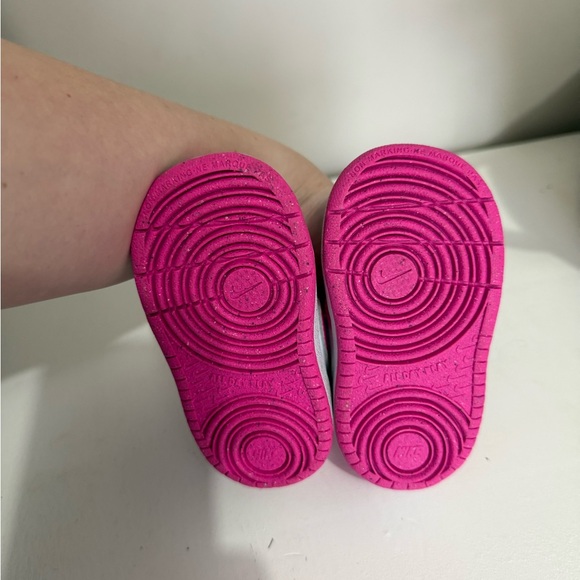 Nike Kids White & Hot Pink Velcro Sneakers - Picture 4 of 5